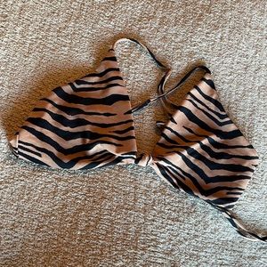 Skatie Malibu print “Sarah” bikini top 🐯